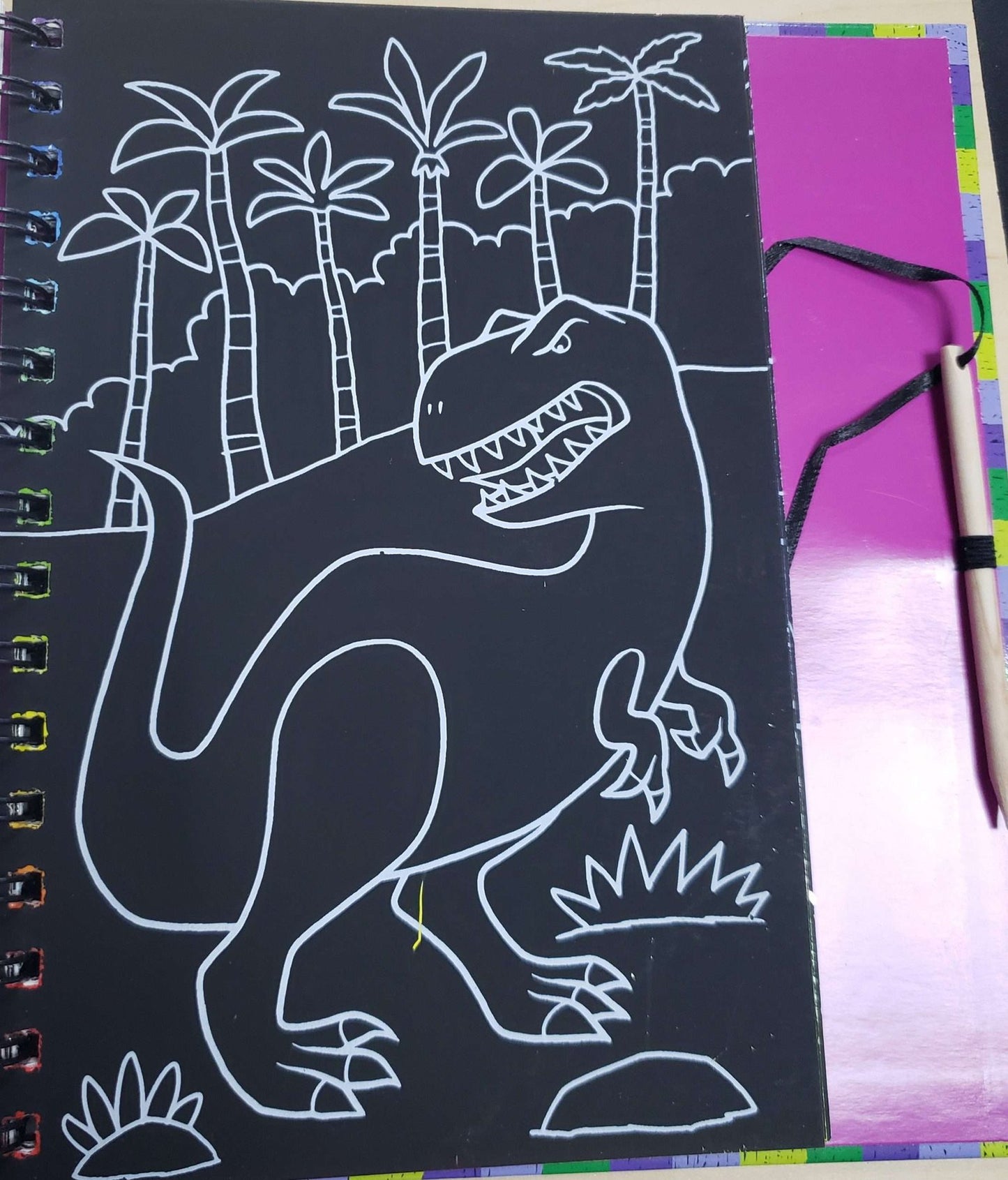 Dinosaurios – Colección Raspa y Dibuja